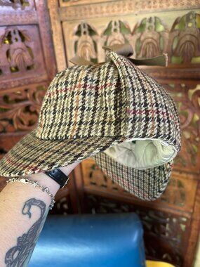Sherlock Holmes Hat -- Deerstalker